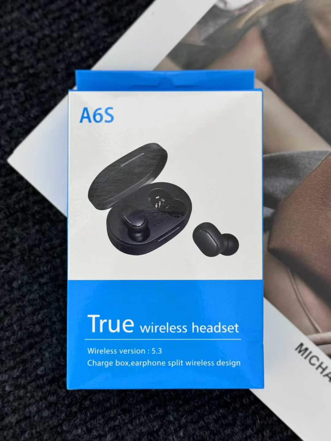 TWS earphones a few dollars 3800pcs suitable for gift orders
