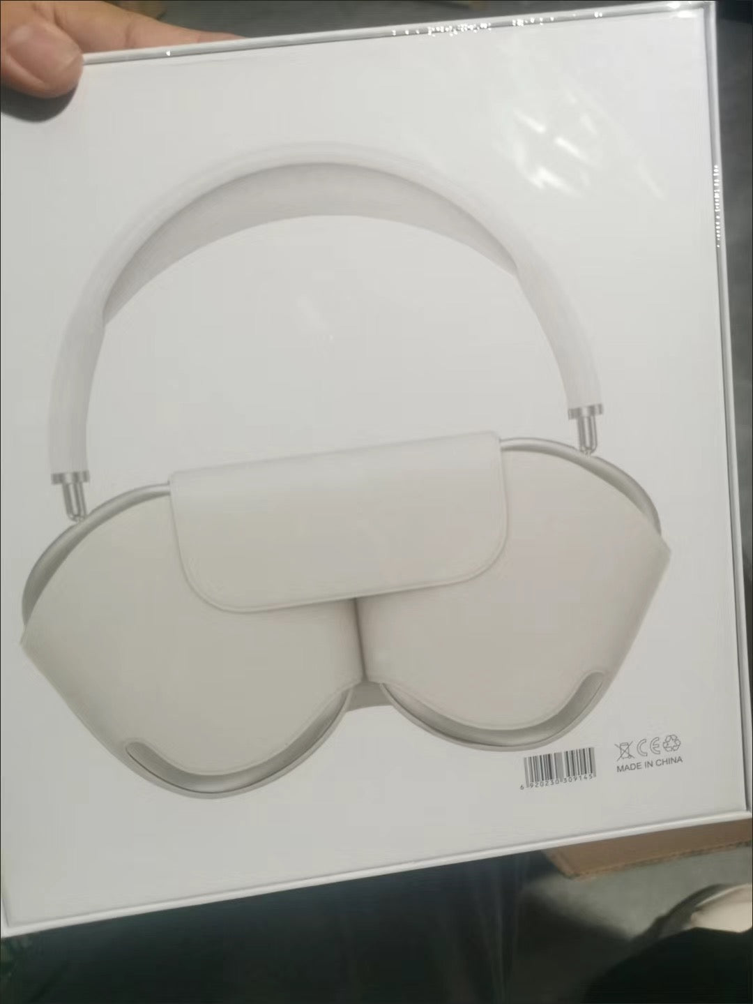 airpods max pro wite,MOQ:20,$31.00/pcs,not including shipping fee