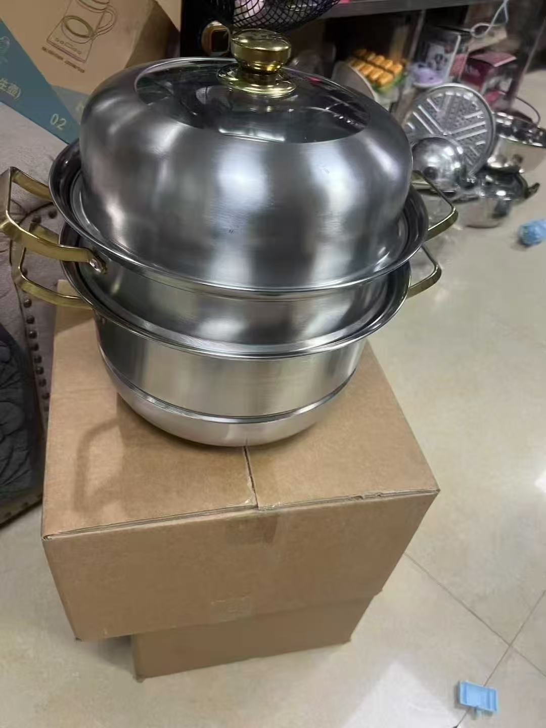 Brand new steam cooker weighing about 1000 catties