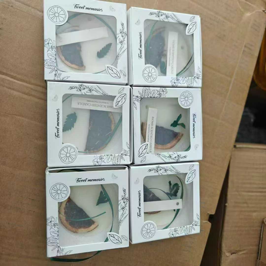 Fragrant wax slices
