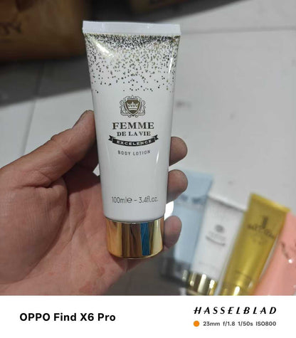 Body lotion, shower gel